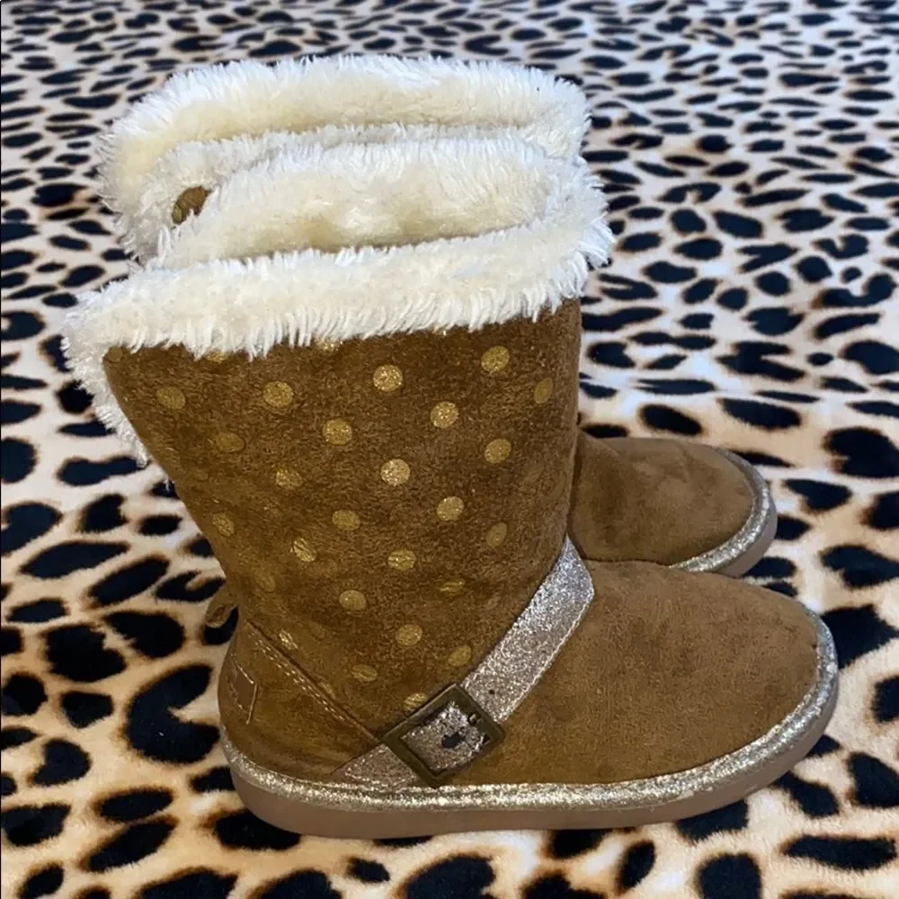 Cute Oshkosh polka dot boots size 10